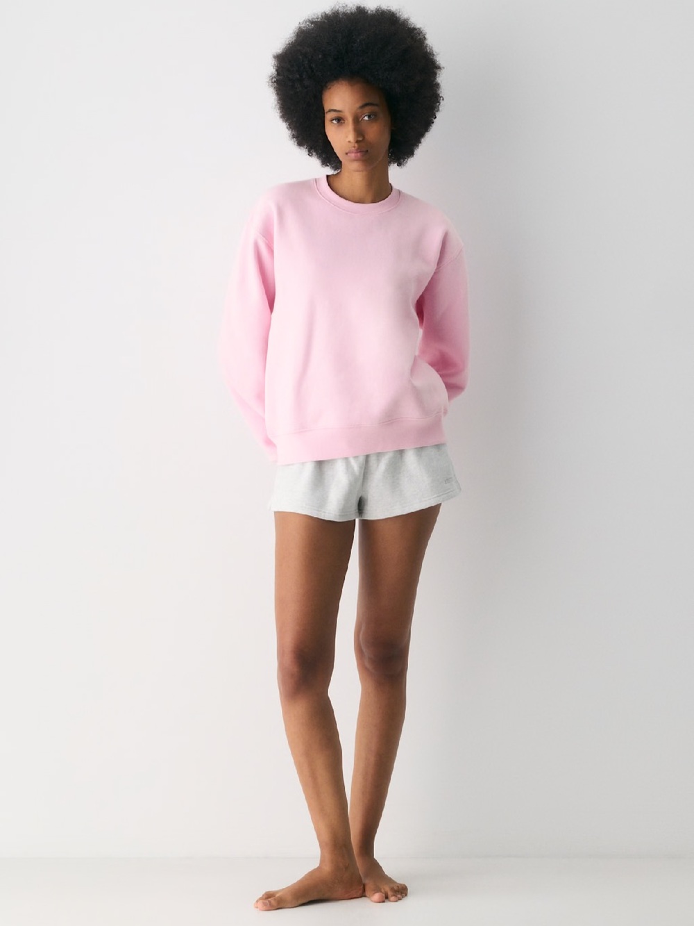 Aritzia Cozy Sweatfleece Perfect Crew Sweatshirt Milkshake Pink Size M